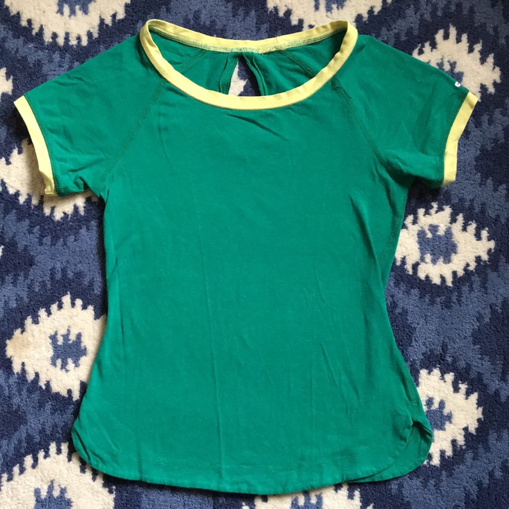 Lululemon Tee Shirt in Jade Green and Lemon, sz 6